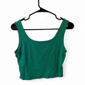 Green cropped tank top croptop